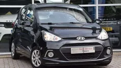 Zwart, metallic lak Gebruikt 2016 Hyundai i10 Premium Hatchback | € 5.950 (Goede deal)