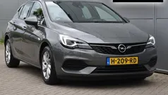 Grijs Gebruikt 2020 Opel Astra Elegance Hatchback | € 15.950 (Eerlijke prijs)
