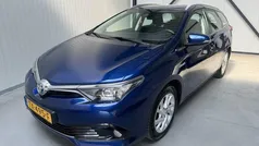 Blauw Gebruikt 2018 Toyota Auris Touring Sports Active Stationwagen | € 11.350 (Eerlijke prijs)