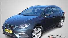 Grijs Occasion 2020 Seat Leon ST FR Stationwagen | € 13.995 (Eerlijke prijs)