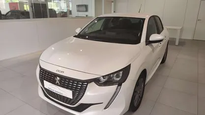Gebruikt 2021 Peugeot 208 Style Hatchback | € 19.850 (Eerlijke prijs)