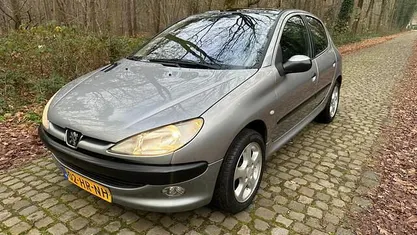 Occasion 2001 Peugeot 206 Hatchback | € 1.750 (Eerlijke prijs)