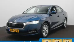 Gebruikt 2022 Skoda Octavia Business Line Hatchback | € 25.345 (Eerlijke prijs)