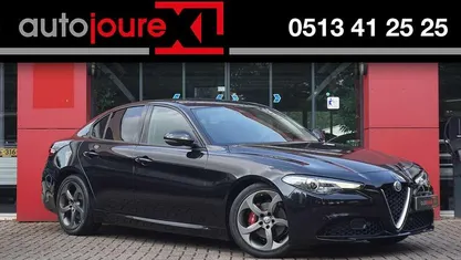 Zwart Gebruikt 2018 Alfa Romeo Giulia Business Sedan | € 13.999 (Goede deal)