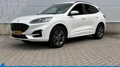 Gebruikt 2023 Ford Kuga ST-Line X SUV | € 31.900 (Eerlijke prijs)