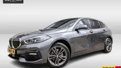 Hatchback Gebruikt 2021 BMW 118 Sport Line Hatchback | € 24.444 (Eerlijke prijs)