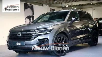 Occasion VW Touareg R 463 PK (340 kW) 2023 Grijs SUV