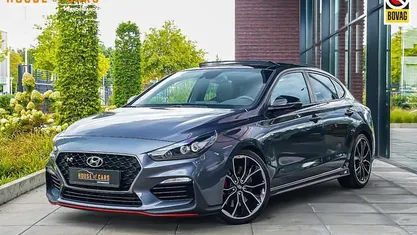 , metallic lak Gebruikt 2020 Hyundai i30 Hatchback | € 28.995 (Eerlijke prijs)