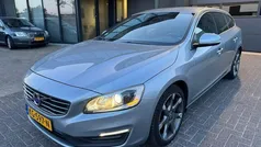 Gebruikt 2015 Volvo V60 Stationwagen | € 5.944 (Eerlijke prijs)