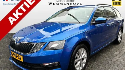 Blauw Occasion 2019 Skoda Octavia Business Line Stationwagen | € 14.795 (Eerlijke prijs)