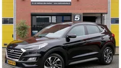 Zwart Gebruikt 2020 Hyundai Tucson Premium SUV | € 23.250 (Eerlijke prijs)