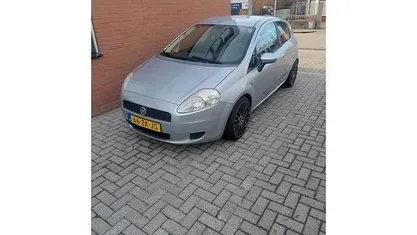 Occasion 2008 Fiat Grande Punto Dynamic Hatchback | € 1.750 (Eerlijke prijs)