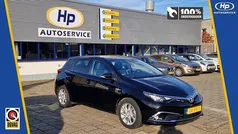 Zwart Gebruikt 2015 Toyota Auris Executive Hatchback | € 13.500 (Eerlijke prijs)