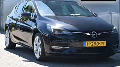 Zwart Gebruikt 2020 Opel Astra Elegance Hatchback | € 15.995 (Eerlijke prijs)
