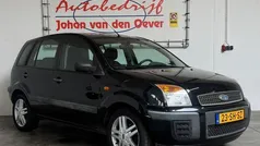 Zwart Gebruikt 2006 Ford Fusion MPV | € 1.450 (Eerlijke prijs)