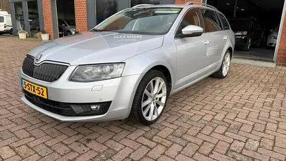 Occasion Skoda Octavia Business Line 140 PK (102 kW) 2014 Hatchback