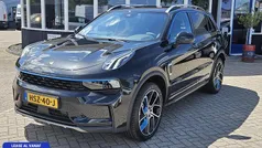 Zwart Gebruikt 2023 Lynk & Co 01 SUV | € 28.649 (Eerlijke prijs)
