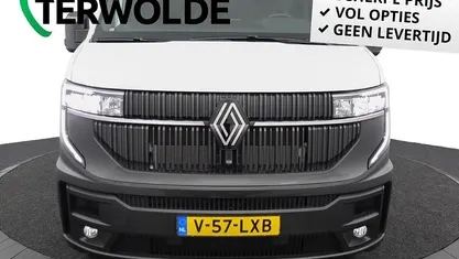 Wit Occasion 2025 Renault Master Van | € 39.945 (Goede deal)
