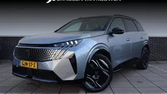 Grijs Gebruikt 2024 Peugeot e-5008 GTi SUV | € 40.495 (Eerlijke prijs)