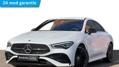 Wit, metallic lak Gebruikt 2024 Mercedes CLA180 AMG line Sedan | € 49.900