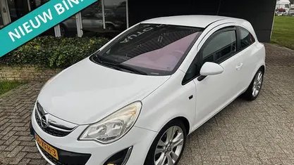 Occasion Opel Corsa Edition 101 PK (74 kW) 2012 Hatchback