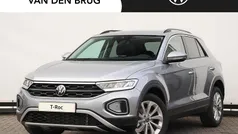 Grijs Nieuw 2025 VW T-Roc Edition SUV | € 33.850 (Super prijs)