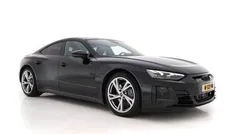Mythos black metallic (zwart metallic) Gebruikt 2021 Audi e-tron GT quattro Sport Sedan | € 52.945 (Eerlijke prijs)