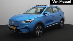 Blauw Gebruikt 2023 MG ZS Luxury Sedan | € 22.995 (Eerlijke prijs)