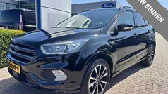 Zwart Gebruikt 2018 Ford Kuga ST-Line SUV | € 16.990 (Eerlijke prijs)