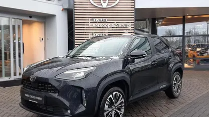 Gebruikt 2025 Toyota Yaris Cross Executive SUV | € 32.400 (Eerlijke prijs)