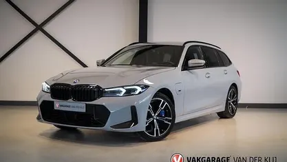 Occasion BMW 330 M Sport 291 PK (214 kW) 2023 Grijs Stationwagen