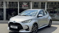Zilver Gebruikt 2023 Toyota Yaris Hybrid Plus Hatchback | € 24.400 (Eerlijke prijs)