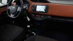 Wit Gebruikt 2015 Toyota Yaris Style Hatchback | € 11.495 (Eerlijke prijs)
