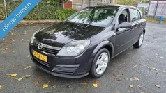 Zwart Gebruikt 2006 Opel Astra Edition Hatchback | € 1.699 (Eerlijke prijs)