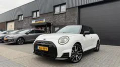 Gebruikt 2025 Mini Cooper SE Hatchback | € 39.999 (Eerlijke prijs)