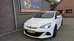 Wit Gebruikt 2013 Opel Astra GTC OPC Hatchback | € 13.995 (Eerlijke prijs)