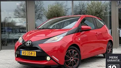 Occasion Toyota Aygo X-play 69 PK (50 kW) 2018 Hatchback