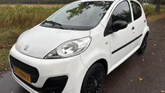 Wit Gebruikt 2012 Peugeot 107 Access Hatchback | € 3.780 (Eerlijke prijs)
