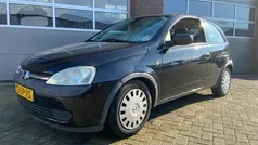 Zwart Gebruikt 2003 Opel Corsa Hatchback | € 1.325 (Eerlijke prijs)