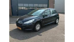 Zwart Gebruikt 2007 Peugeot 307 Hatchback | € 2.399 (Eerlijke prijs)