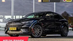 Grijs (metallic) Gebruikt 2022 Ford Mustang Mach-E GT SUV | € 35.850 (Goede deal)