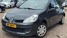 Gebruikt 2008 Renault Clio II Expression Hatchback | € 2.499 (Eerlijke prijs)