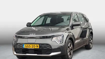 Occasion Kia e-Niro Light 11 kW (15 PK) 2024 Grijs SUV