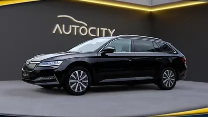 Occasion 2022 Skoda Superb Style Stationwagen | € 24.950 (Eerlijke prijs)
