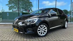 Gebruikt 2021 Renault Clio V Intens Hatchback | € 16.900 (Eerlijke prijs)