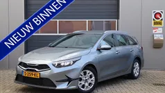 Grijs Gebruikt 2023 Kia Ceed Hatchback | € 20.995 (Eerlijke prijs)
