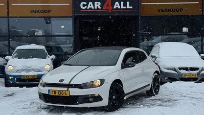 Wit Gebruikt 2010 VW Scirocco Highline Coupé | € 7.450 (Eerlijke prijs)