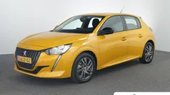 Geel Gebruikt 2023 Peugeot 208 Active Hatchback | € 16.395 (Eerlijke prijs)