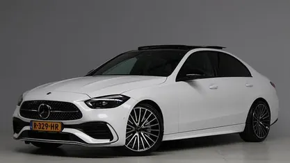 Gebruikt 2021 Mercedes C300 AMG Sedan | € 39.945 (Eerlijke prijs)