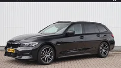Zwart Gebruikt 2022 BMW 330e M Sport Stationwagen | € 32.950 (Super prijs)